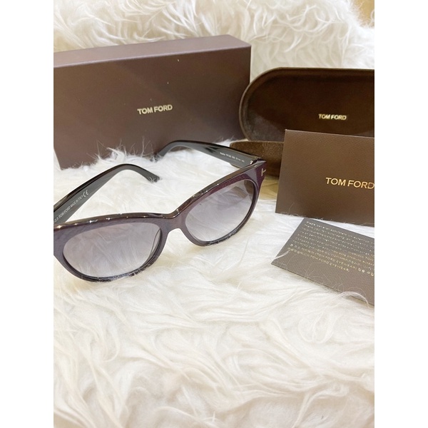 Preloved sunglasses (kacamata hitam) Tom Ford woman