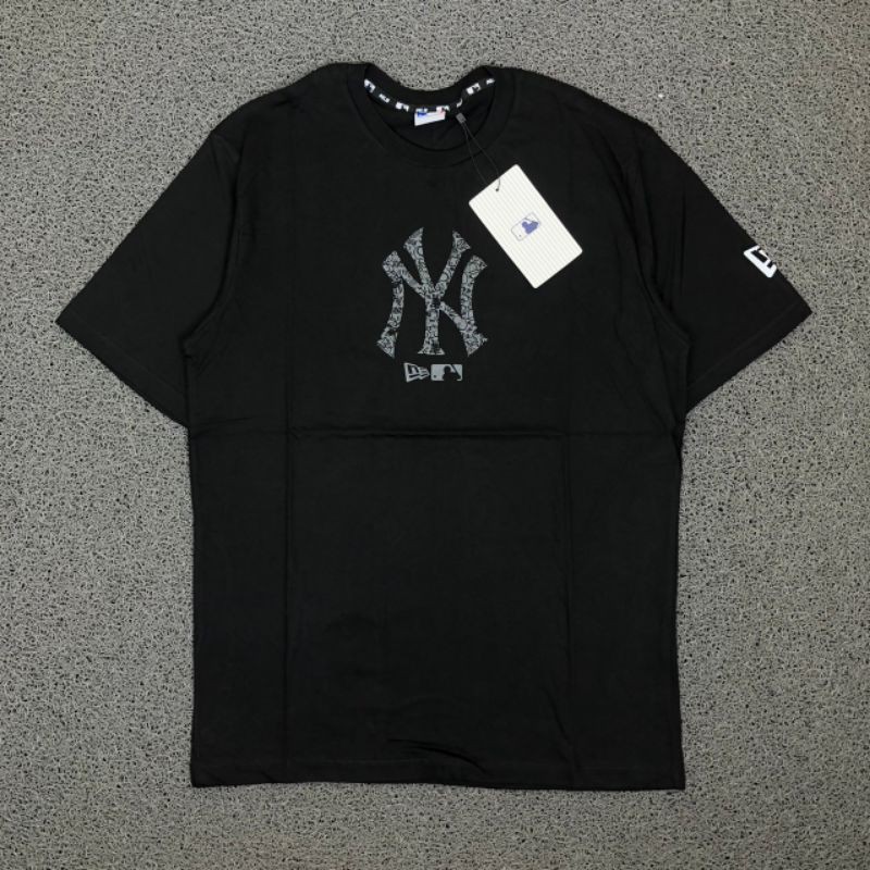 Kaos New York Yankees New Era Logo Back Tribal Printed Black