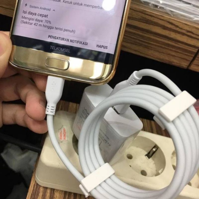 Charger/TC VIVO Qualcomm 3.0A + Kabel Data 2.4A MICRO USB FAST CHARGING