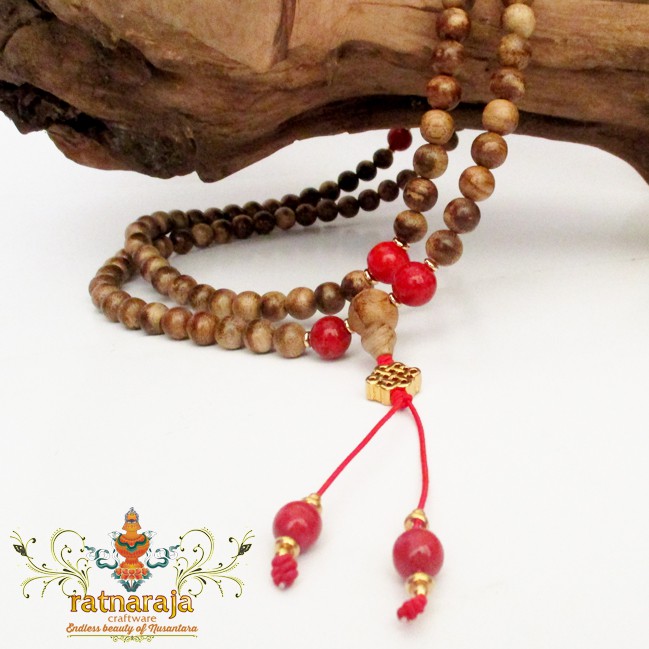 Tasbih atau Mala Aquilaria Filaria 10 mm With Red Separator