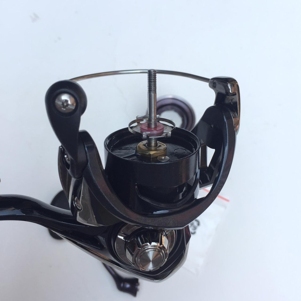 REEL DAIWA REVROS TG LT 1000 - 3000  XH 4 BB Power Handle