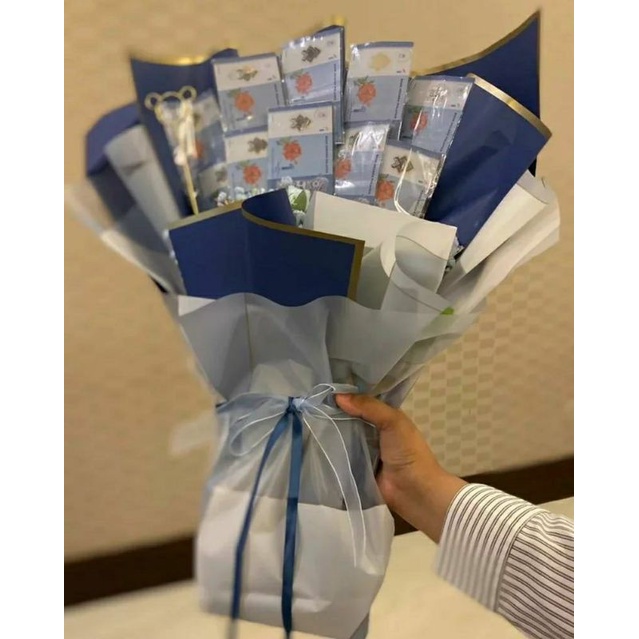 Blue Hand Bouquet Uang 1RM (RINGGIT MALAYSIA) ASLI mix Bunga