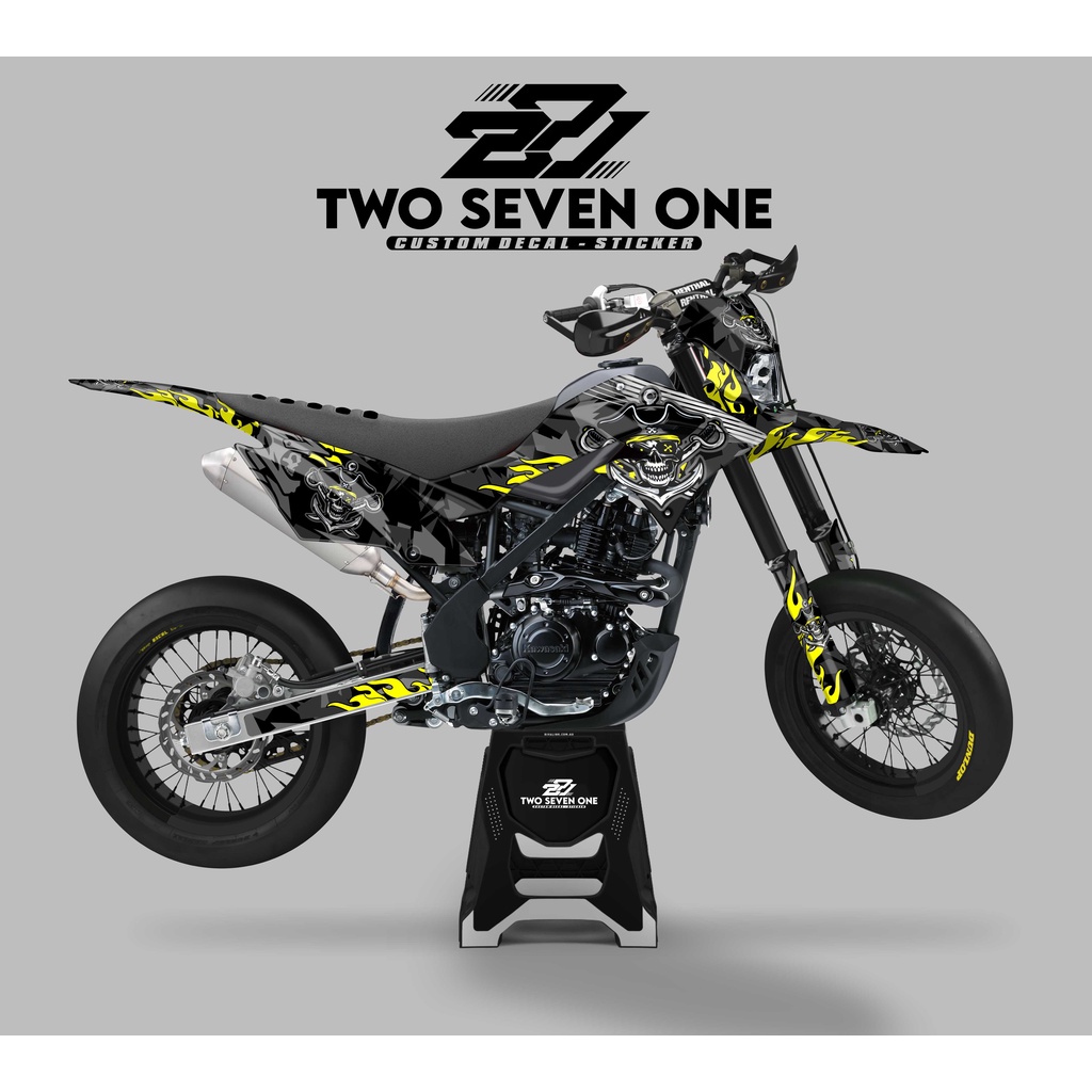 DECAL STICKER MOTOR DTRACKER VARIASI SKULL PIRATE HITAM KUNING FULL BODY BEBAS DESAIN FULL CUSTOM