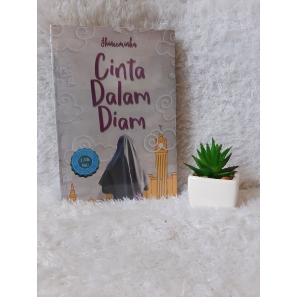 PRELOVED NOVEL WATTPAD MURAH BEKAS CINTA DALAM DIAM by SHINEEMINKA