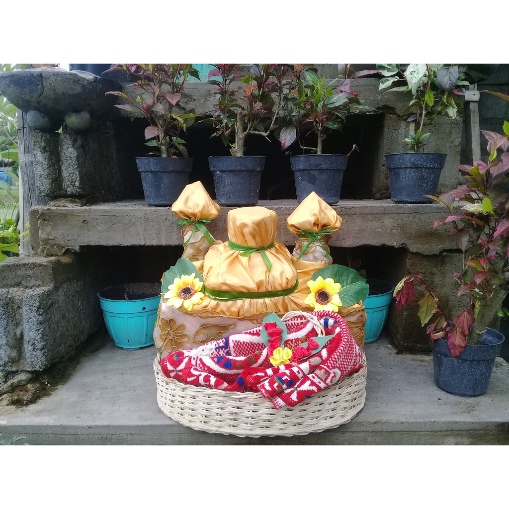 Jasa hias seserahan jogja seserahan mukena makeup perlengkapan mandi tas sepatu aksesoris pernikahan