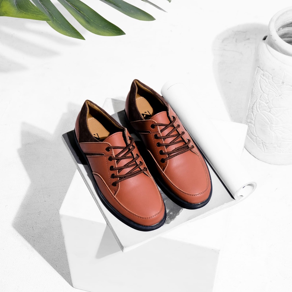 Sepatu pria Sepatu casual santai dan sepatu kerja sepatu formal model kulit bahan berkualitas sepatu REDWELL