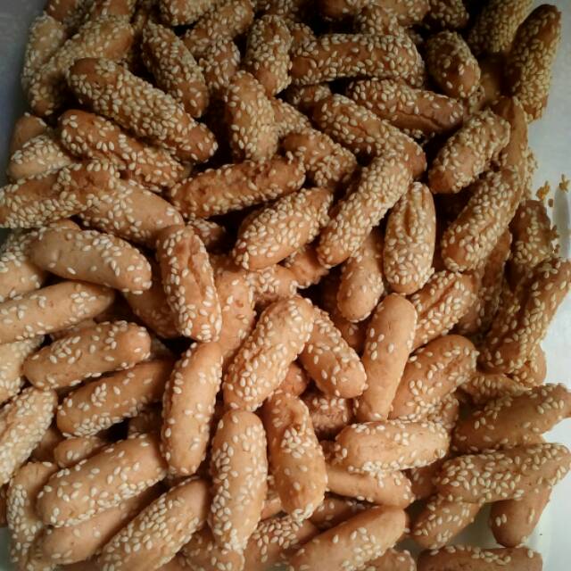 

Kue kering Wijen Pelok Muntilan Kue Manis Enak Original 500GR Tanpa Bahan Pengawet