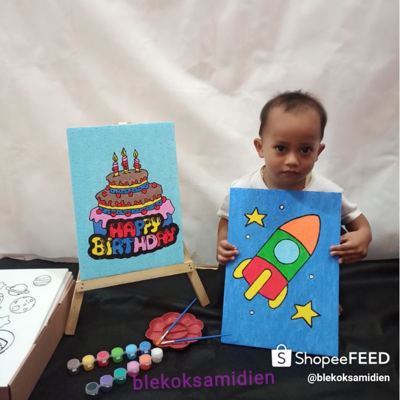 

mg paket mewarnai anak 6 gambar + stand lukis