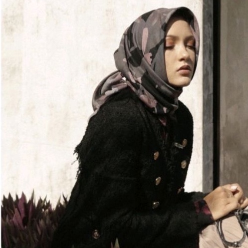 Hijab Lasabelle ARUM SCARF Series Hijab Segiempat Motif La Sabelle