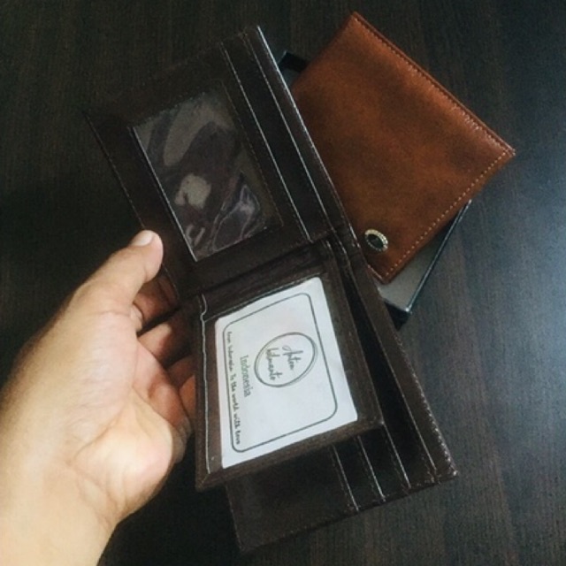 dompet pria model lipat biasa logo bahan sintetis lokal crom #dompet #dompetlipat #dompetpria #dompetcowok #dompetlokal