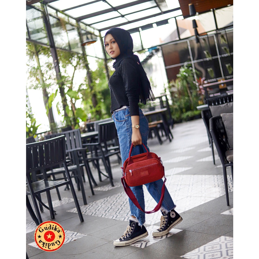 Tas Wanita GUDIKA 5201 - tas selempang wanita import original termurah - tas cewek - tas waterproof - fashion - tas korea - tas kondangan - cod - bayar di tempat - gratis ongkir - travel bag - tas bahu - sling bag - shoulder bag - tas mini - tas bag