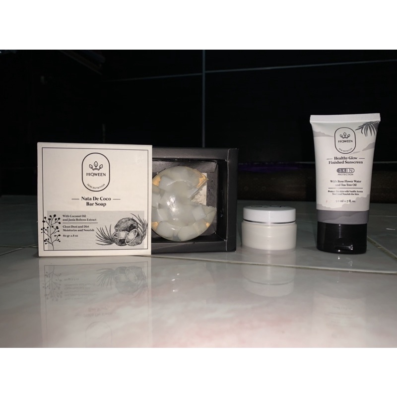 *PRELOVED* HIQWEEN SKIN NUTRITION (BAR SOAP,NOURISHING SMOOTHIE CREAM,SKIN PROTECTION)