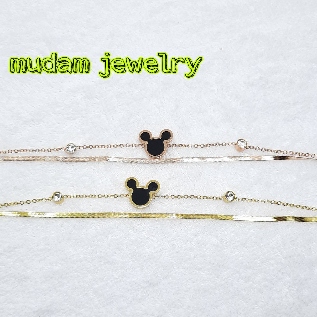 Gelang Rantai dan Belut Gepeng Titanium Model Mickey Diamonds Artifisial Warna Rose Gold dan Gold