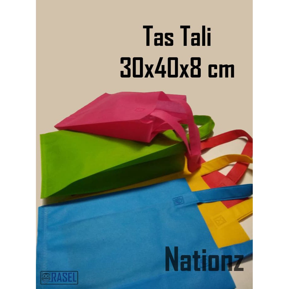 

TERMURAH (30X40X8 CM) TAS KAIN / GOODIE BAG / SPUNBOND / GOODY POLOS !!!
