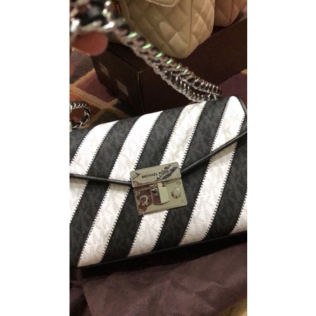 Preloved MK Rose Black Multi Medium