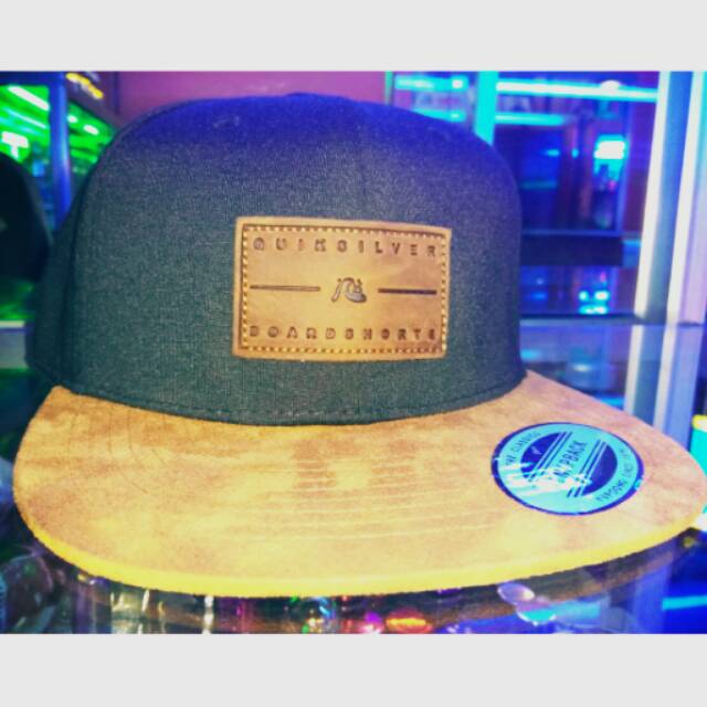 Topi Snapback Quiksilver Original