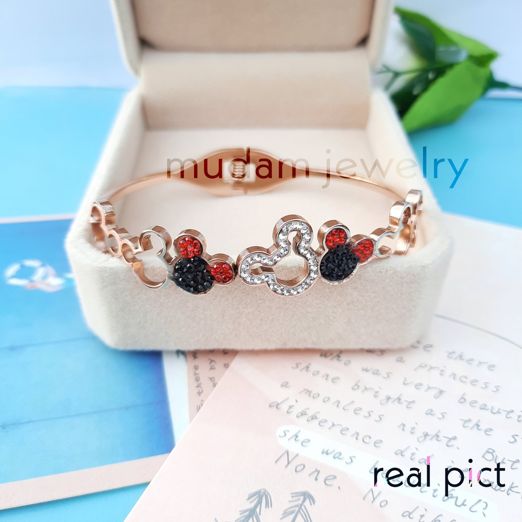 Gelang Bangle Titanium Karakter Mickey And Minnie Warna Rose Gold, Gold dan Silver