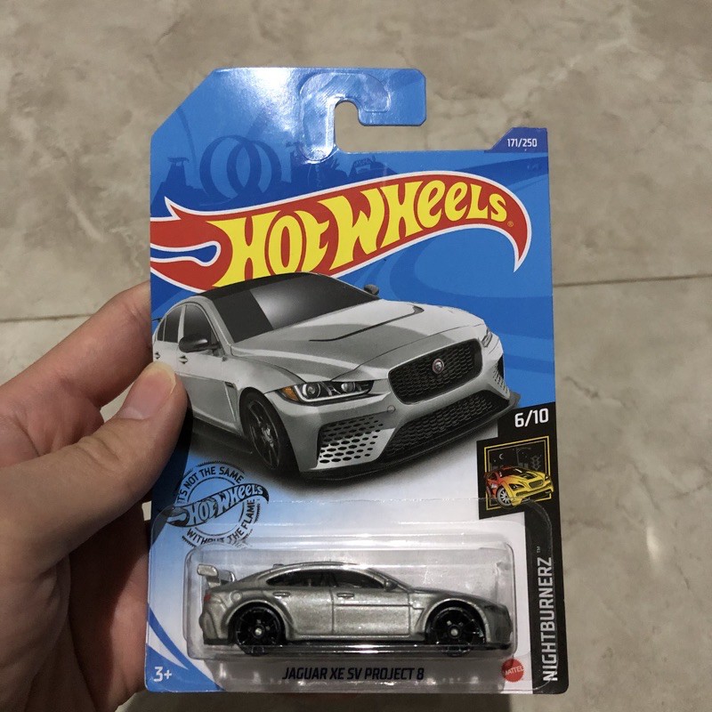 Hotwheels Jaguar XE SV Project 8 Lot N 2020