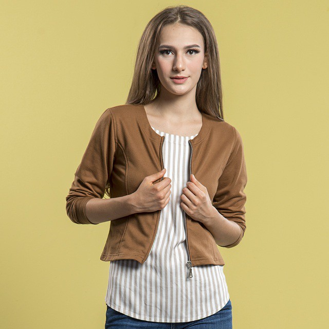 

C2 Mimosa Brown Set Piece