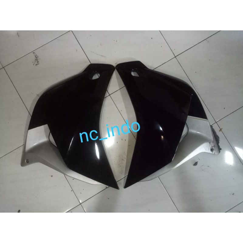 fairing samping body depan cbr 150fi cbu thailand kpp  cbr 150r 150 cbu injeksi