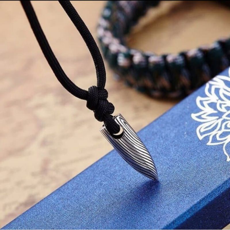 kalung peluru pria