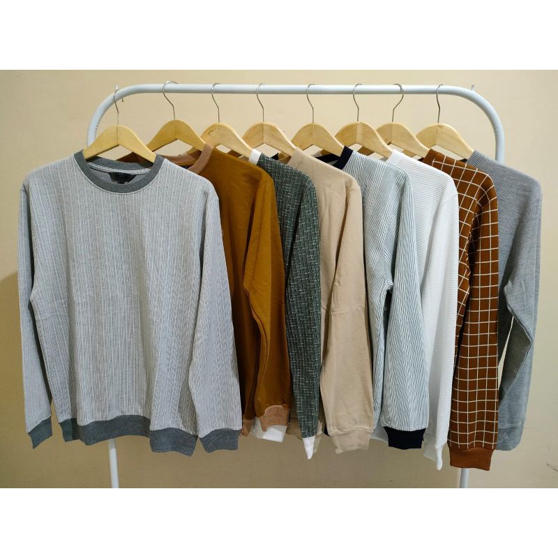 sweater pria details