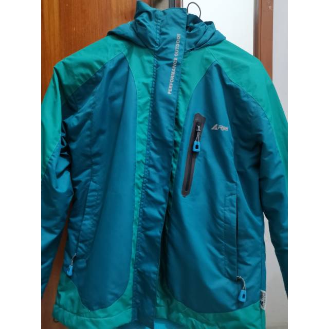 Jaket Wanita Gunung Outdoor Jaket Rei Women Series Mountain Concept Vintage 5