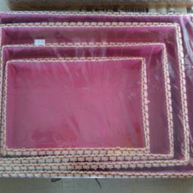 

Kotak hantaran / seserahan