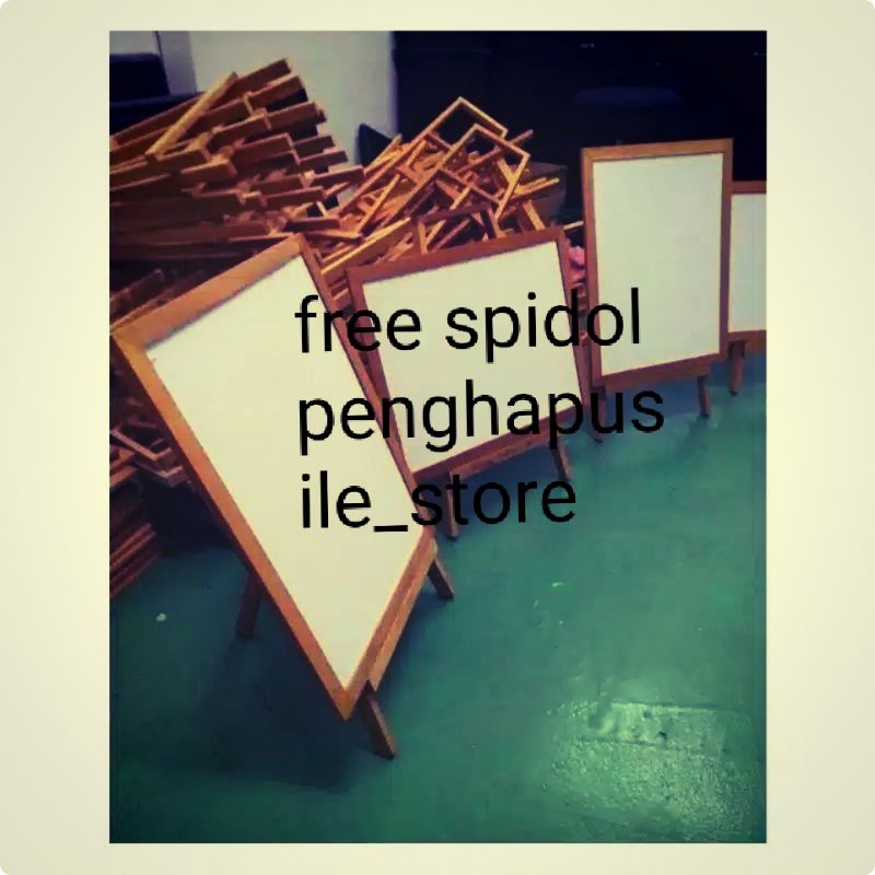 

1 set Papan tulis white board 30cmX40cm