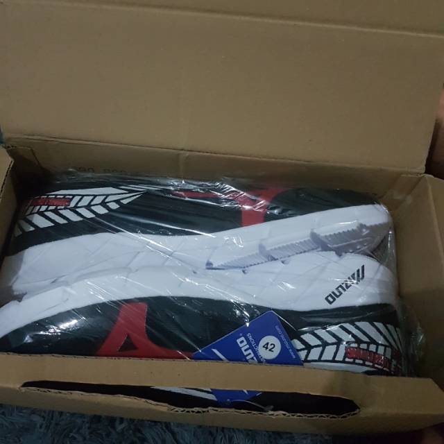 SEPATU PRIA MIZUNO SEPATU RUNNING  MIZUNO NEW
