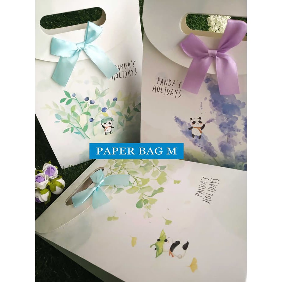 

Paper Bag Motif / Tas Kertas Kado / Tas Ulang tahun - M Panda Holiday
