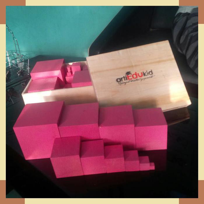 Pink Tower apparatus montessori mainan edukasi wooden block aparatus