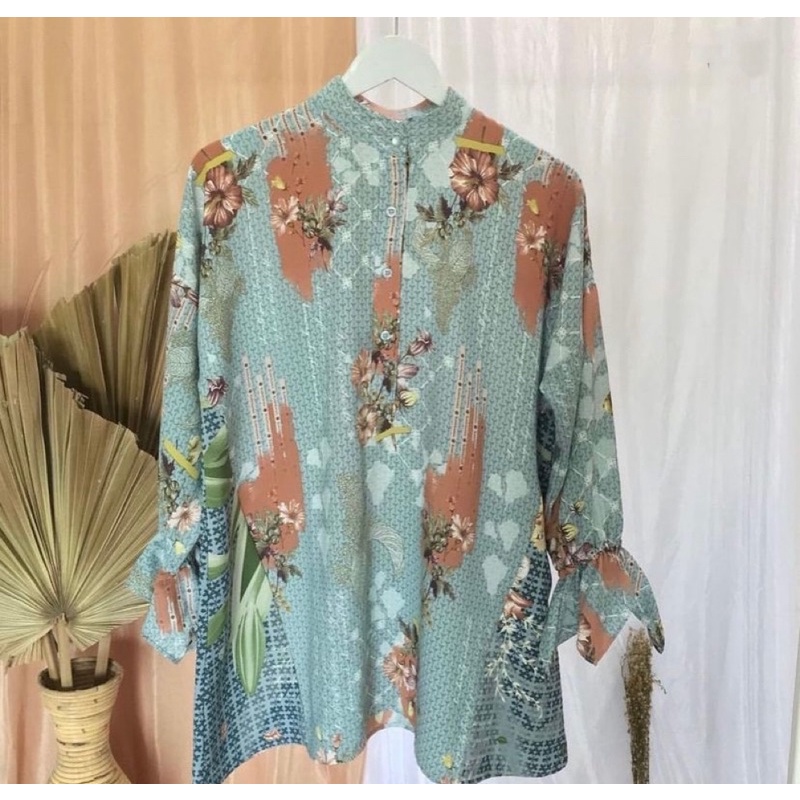 erya top blue Ria Miranda