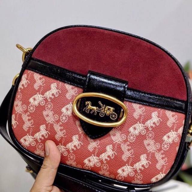 Coach Kat Saddle Bag With Horse And Carriage Print tas  slingbag crossbody authentic  pink merah red