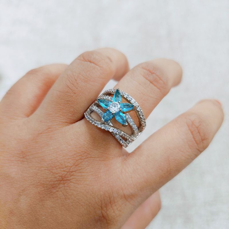 Cincin perak 925 batu zircon biru putih