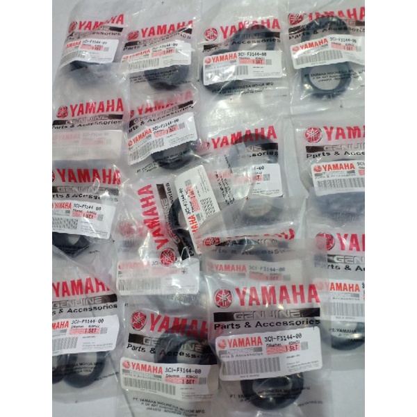 Tutup Abu dan Seal Shock Depan Yamaha Vixion