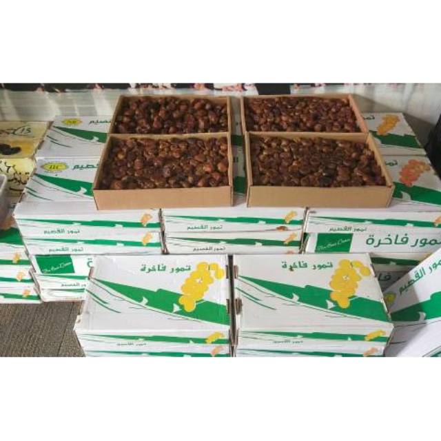 

Sukari Al Qasim Kurma Sukkari Madu Al Qassim 3 kg 1 dus