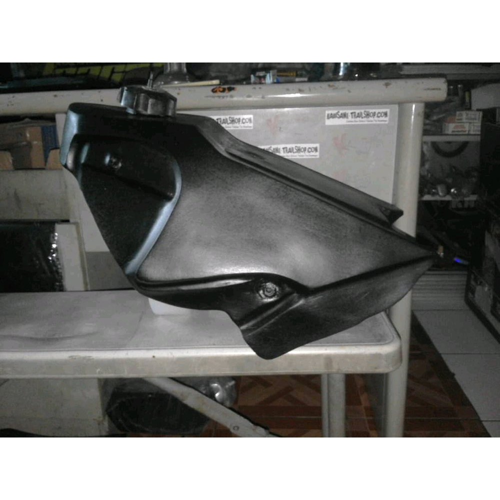 tangki trail yz125 2017 besi custom model ori untuk sasis palang tengah tangki yz125 besi