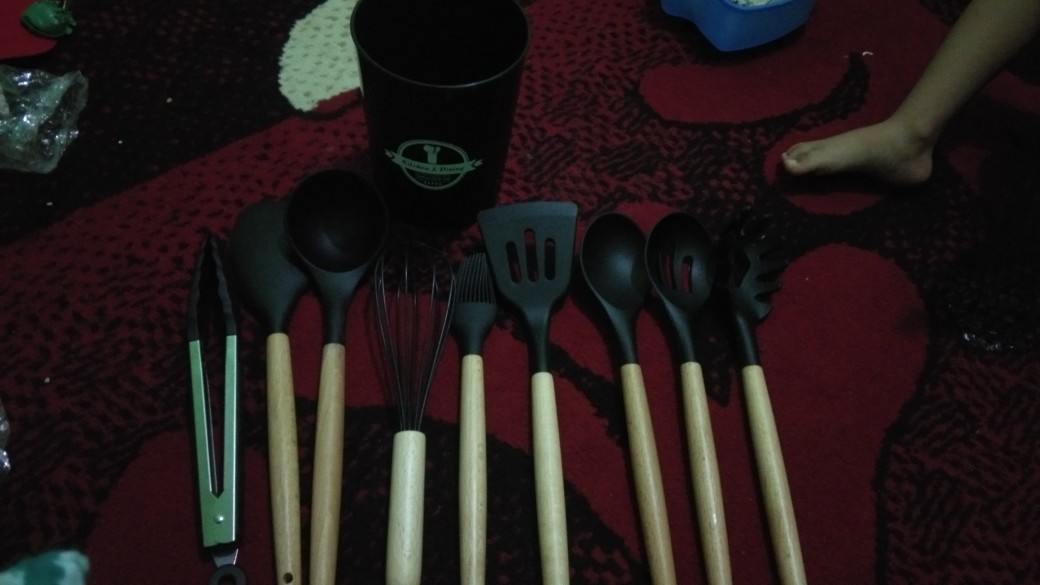 Spatula Set 10in1 Silikon Kayu Sendok Sutil Brush Penjepit Kocokan Alat Dapur Masak