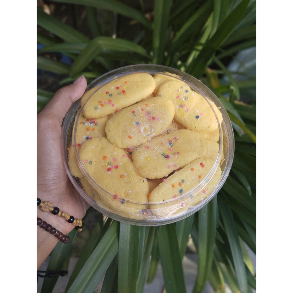 

kue seserahan lebaran lidah kucing kemasan 500gr