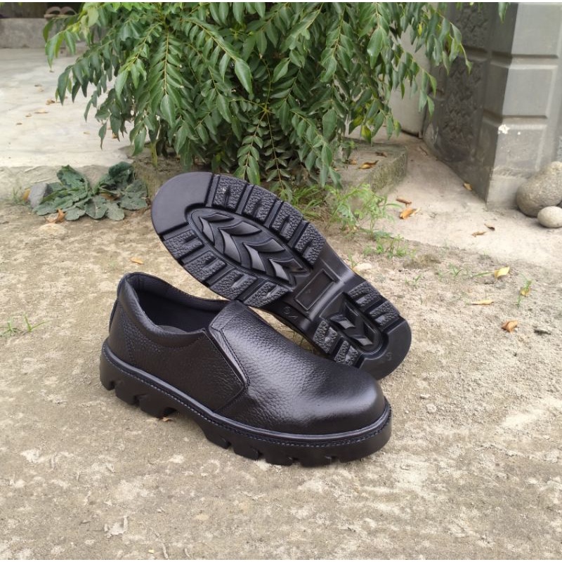 [TERLARIS]Sepatu Kulit Asli Safety Pendek Slop Ujung Besi Kulit Omega impor Sol Karet Original