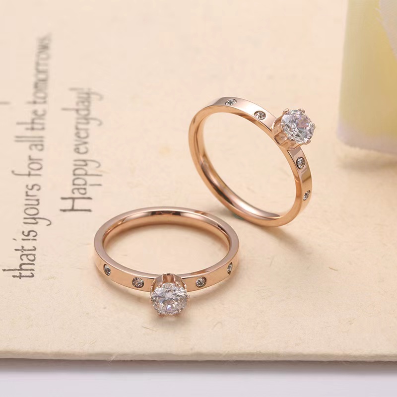 Cincin Aksen Berlian Imitasi Warna Rose Gold Bahan Titanium Untuk Wanita - Cincin Titanium Berlian