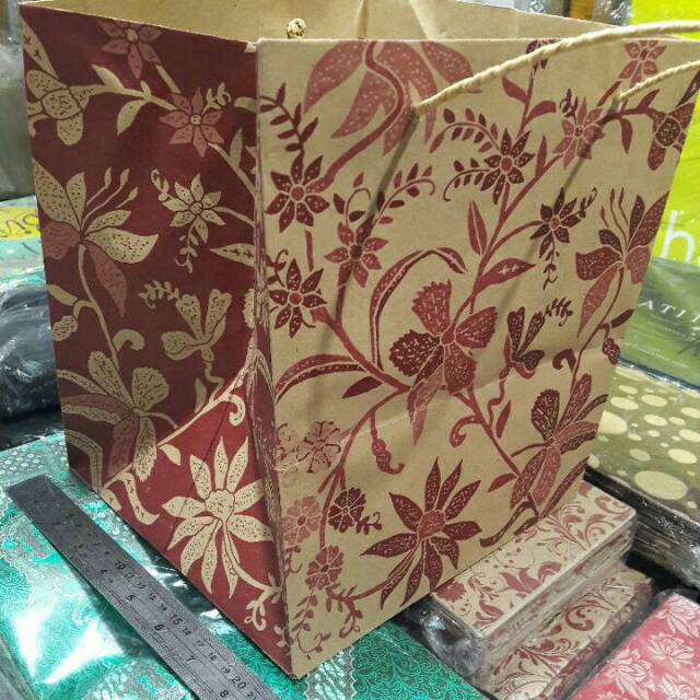 

Paper bag untuk dus nasi / kue / souvenir / hadiah