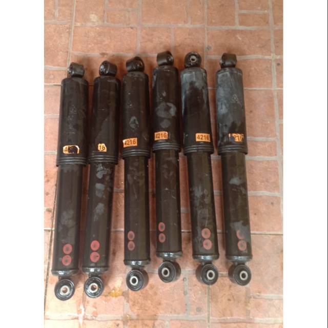 Shockbreaker Chevrolet captiva belakang