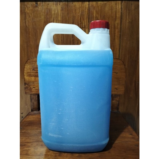 Shampo/sabun cuci motor mobil salju