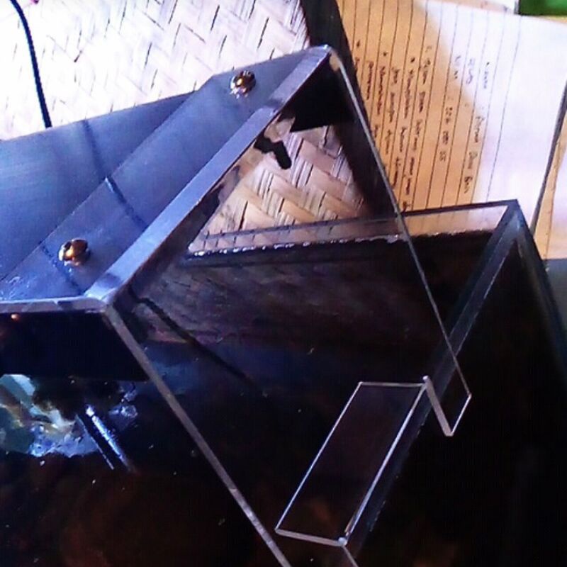 KAKI AKRILIK (DUDUKAN KAKI AKRILIK LAMPU HPL)