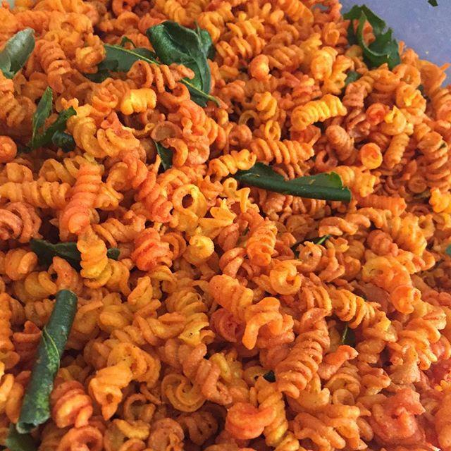 

makaroni Fey spiral / Makroni spiral daun jeruk 500gr