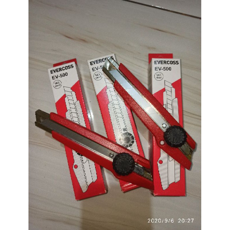 

Cutter Besar EV-500 Evercoss