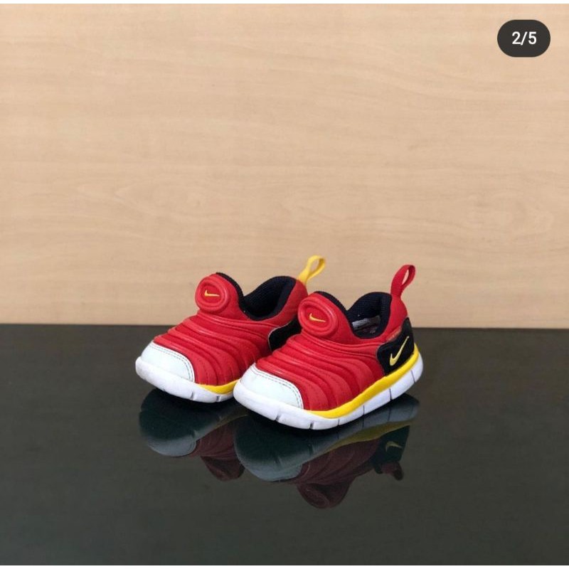 PRELOVED SEPATU ANAK NIKE DYNAMO SLIP ON