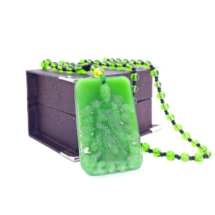 Kalung Liontin Giok Curving Dewi Kwan Im